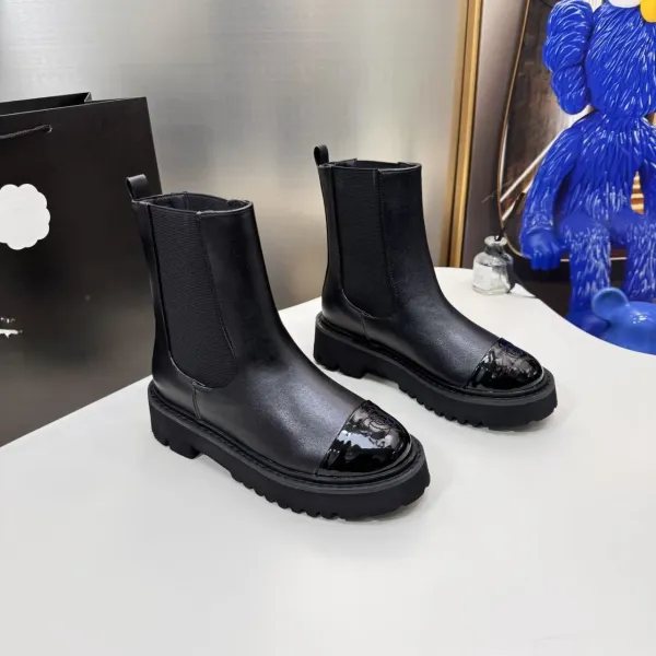 Chanel Patent Leather Chelsea Boots Black - 3