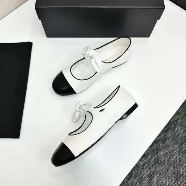 Chanel Ballerina Flats Beige and Black Two-Tone with Chain Bow - 4