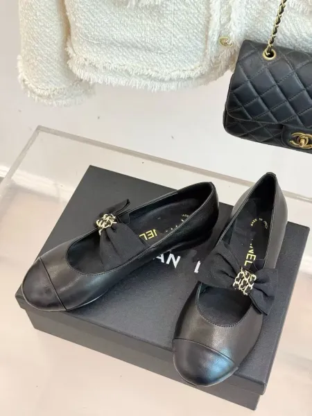 Chanel Ballerina Flats Beige and Black Two-Tone with Chain Bow - 12