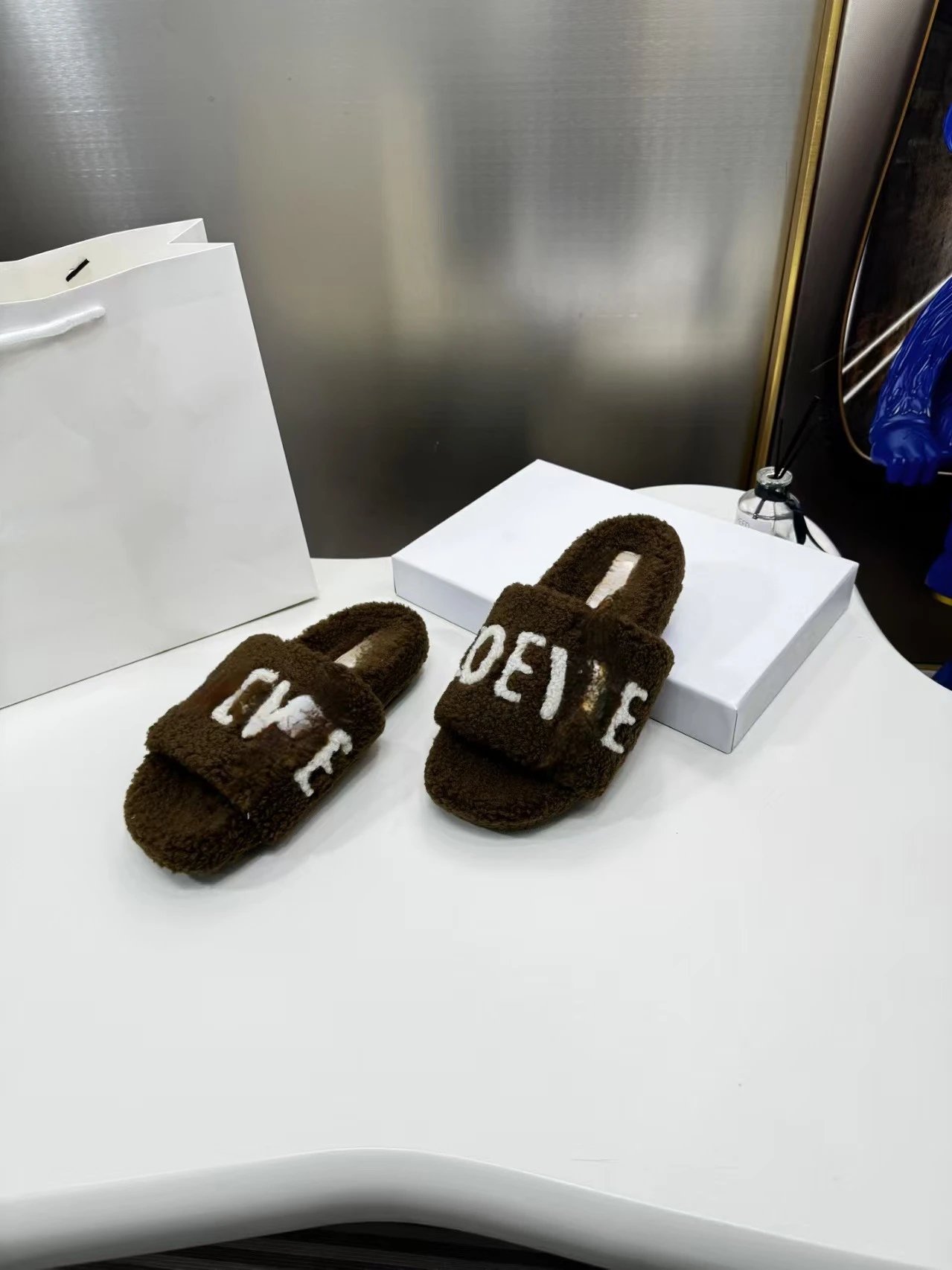 Loewe Puzzle Furry Slippers Brown