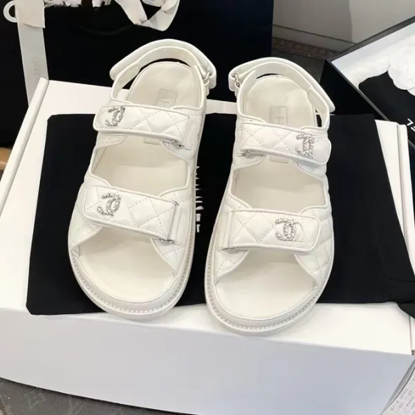 Chanel 22 Sandals Black Quilted Leather Sandals - 6