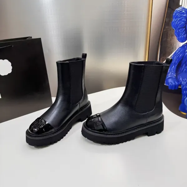 Chanel Patent Leather Chelsea Boots Black - 4
