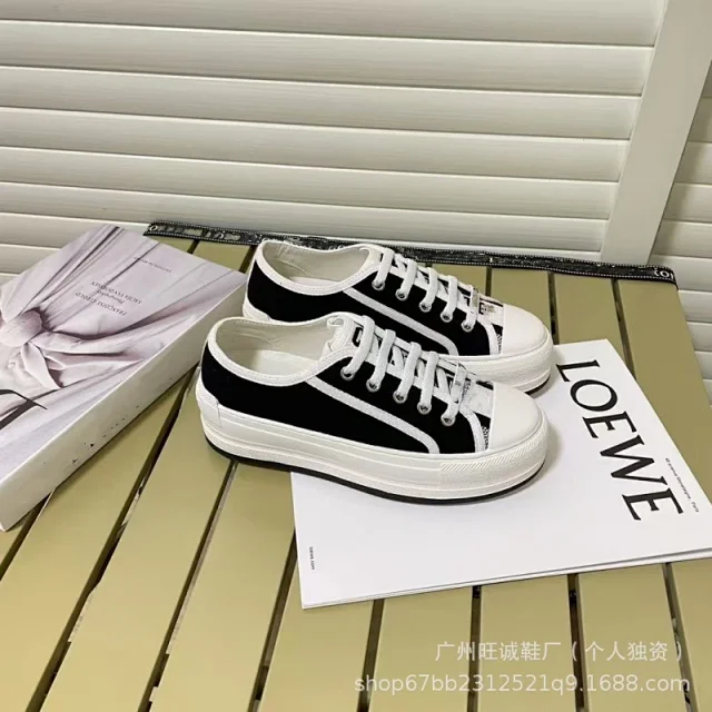 Unbranded Sneakers Low-top lace-up platform canvas with embroidered letter-pattern panels product detail image 7