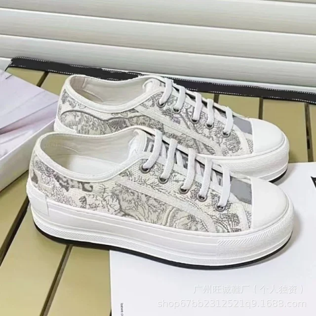 Unbranded Sneakers Low-top lace-up platform canvas with embroidered letter-pattern panels product detail image 16