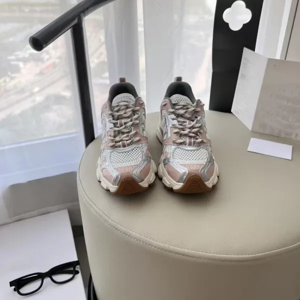 Off-White Diagonal Arrow Mesh Chunky Sneakers Beige Gold Multicolor - 33