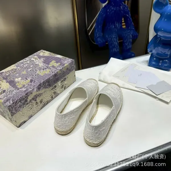 Design Embroidered Espadrille Slippers White Beige - 9