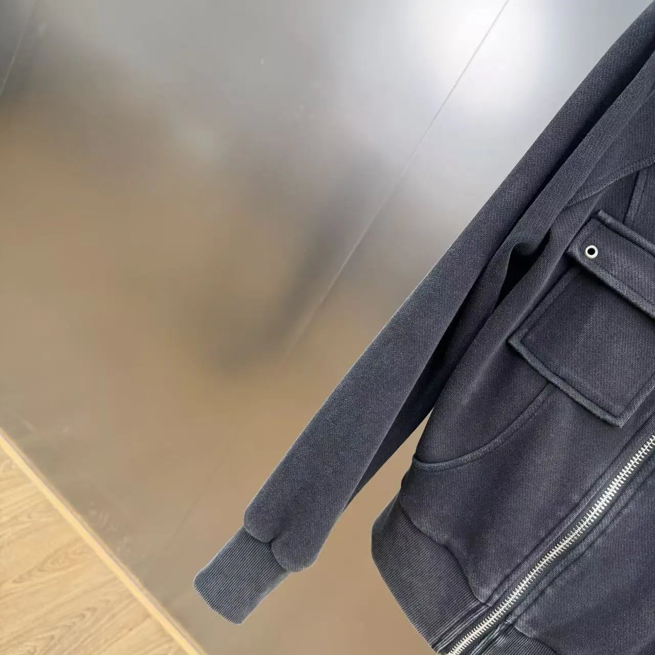 Gallery Dept. Utility Zip-Up Jacket and Wide-Leg Sweatpants Set in Light Gray and Black - 15
