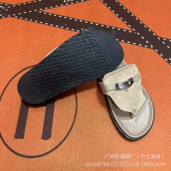 Hermès Oran Slide White and Black Leather Sandals - 18