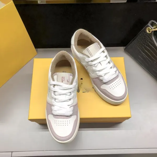 Fendi FF Logo Low-Top Sneakers White Beige Shearling-Lined Sneakers - 8