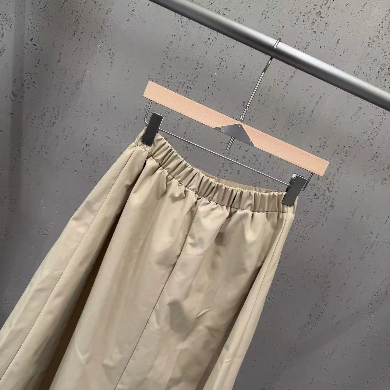 Philipp Plein Pleated Skirt with Gold Zipper Details Black and Beige Skirt - 15