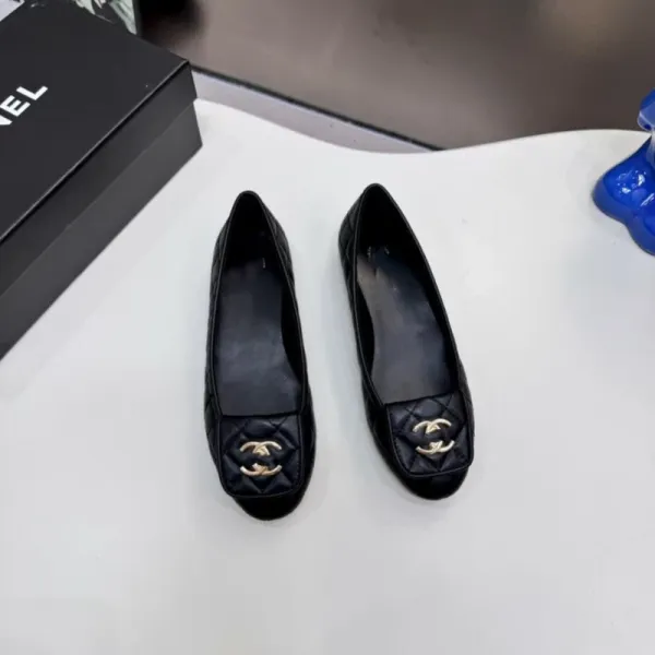 Chanel CC Logo Quilted Beige Ballet Flats - 10
