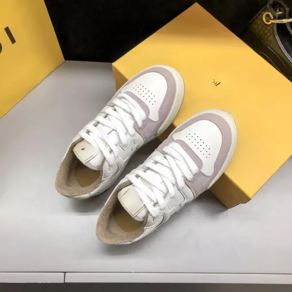 Fendi FF Logo Low-Top Sneakers White Beige Shearling-Lined Sneakers - 7