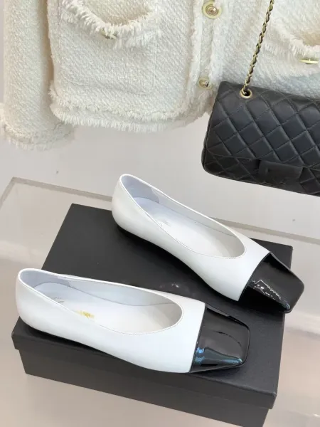 Chanel Two-Tone Cap-Toe Ballet Flats Beige and Black Shoes - 5