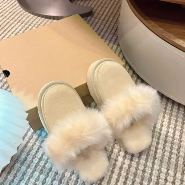 UGG Fluff Platform Slippers Beige Faux Fur Slippers - 12