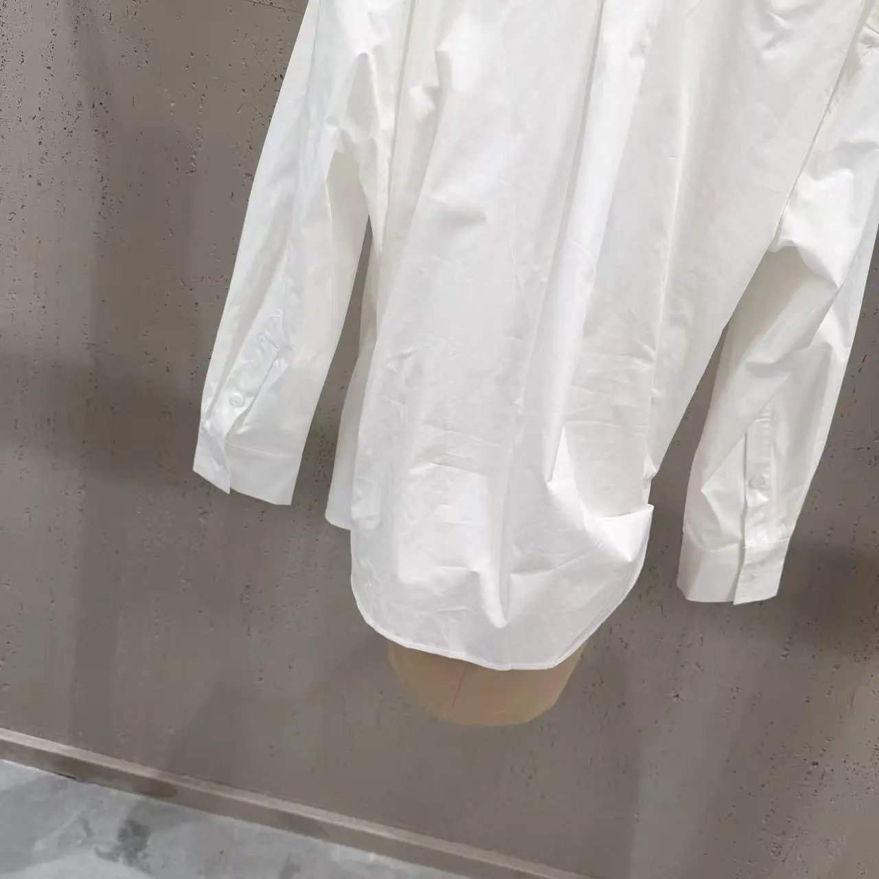 Off-White Twisted Front Shirt White - 10