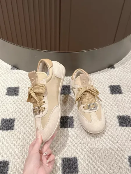 Maison Margiela Tabi Sneakers Beige Suede Sneakers - 8