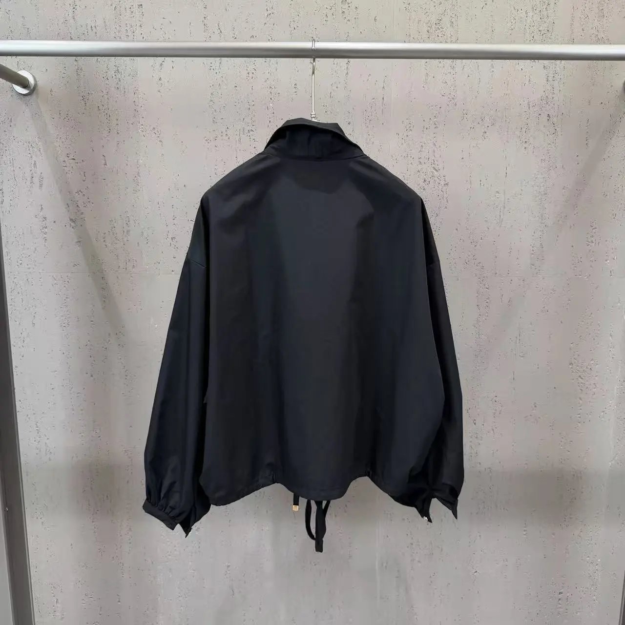 Off-White Zip-Up Windbreaker White Outerwear - 6