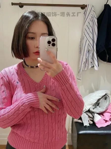 Ralph Lauren Cable Knit V-Neck Sweater White - 21