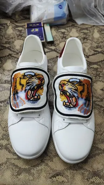 Gucci Ace Cat-Embroidered Sequin White Sneakers - 6