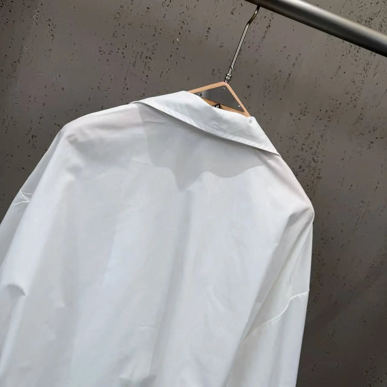 Off-White Zip-Up Windbreaker White Outerwear - 14
