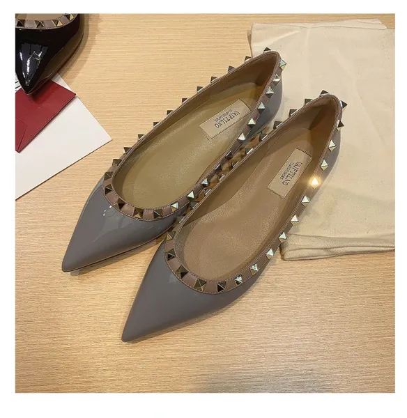 Valentino Garavani Rockstud Pointed-Toe Flats White Leather Shoes - 43