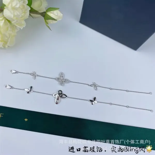 Four-Leaf Clover Bracelet with Cubic Zirconia Silver Tone Bracelet - 3