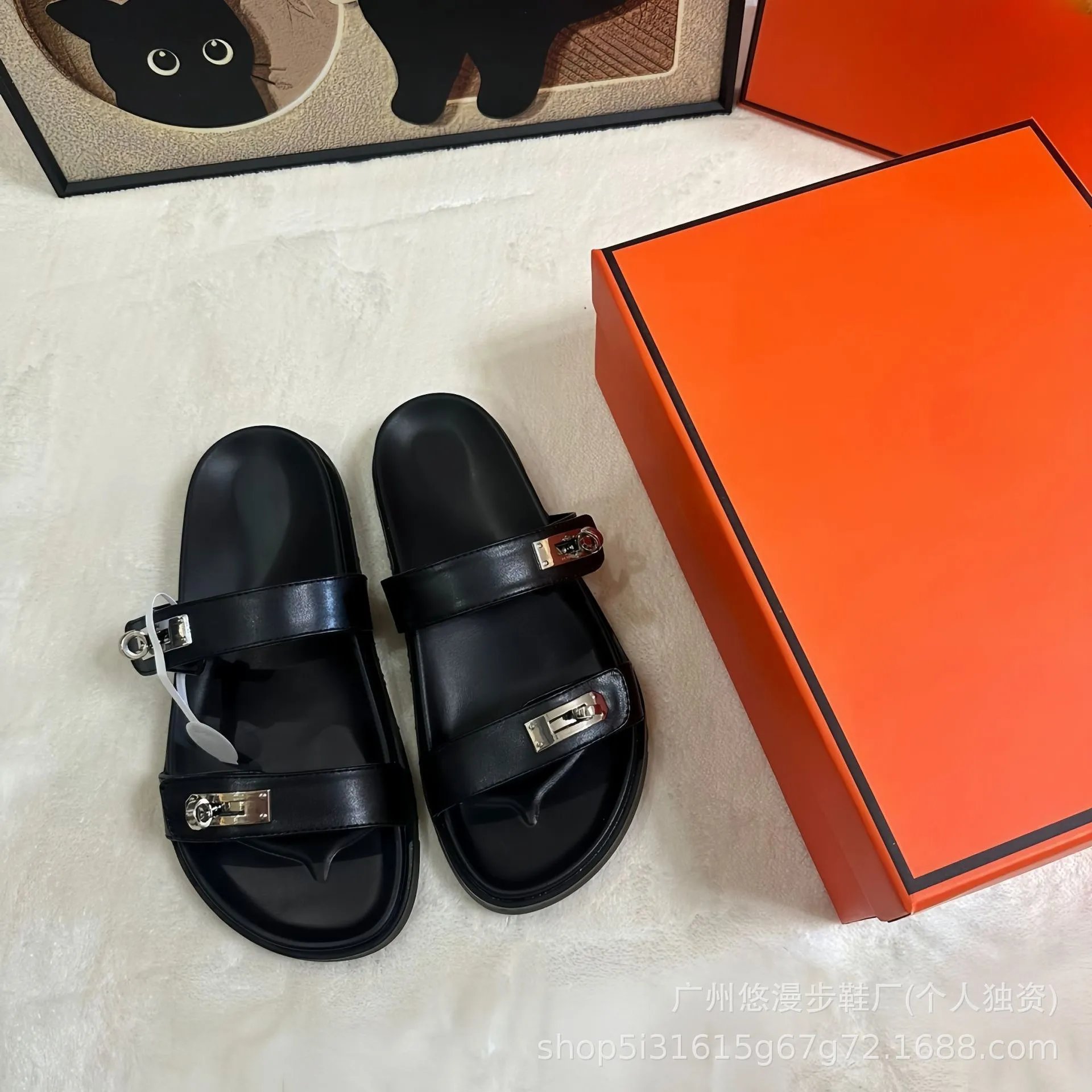Hermès Kelly Slide Black Leather Sandals - 2