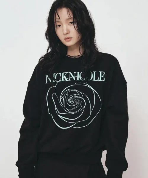 NickNicole Rose Graphic Hoodie White - 34