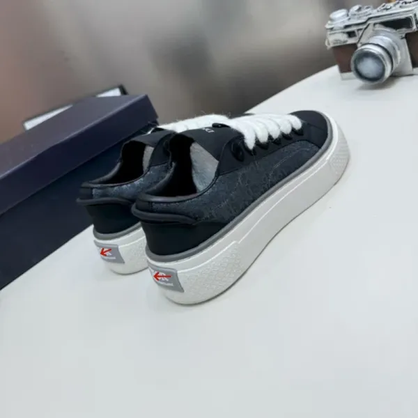 Off-White x Nike Dunk Low Brown and Blue Chunky Sneakers - 8