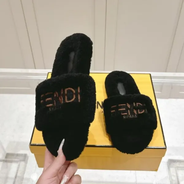 Fendi Fur Slide Slippers White - 13