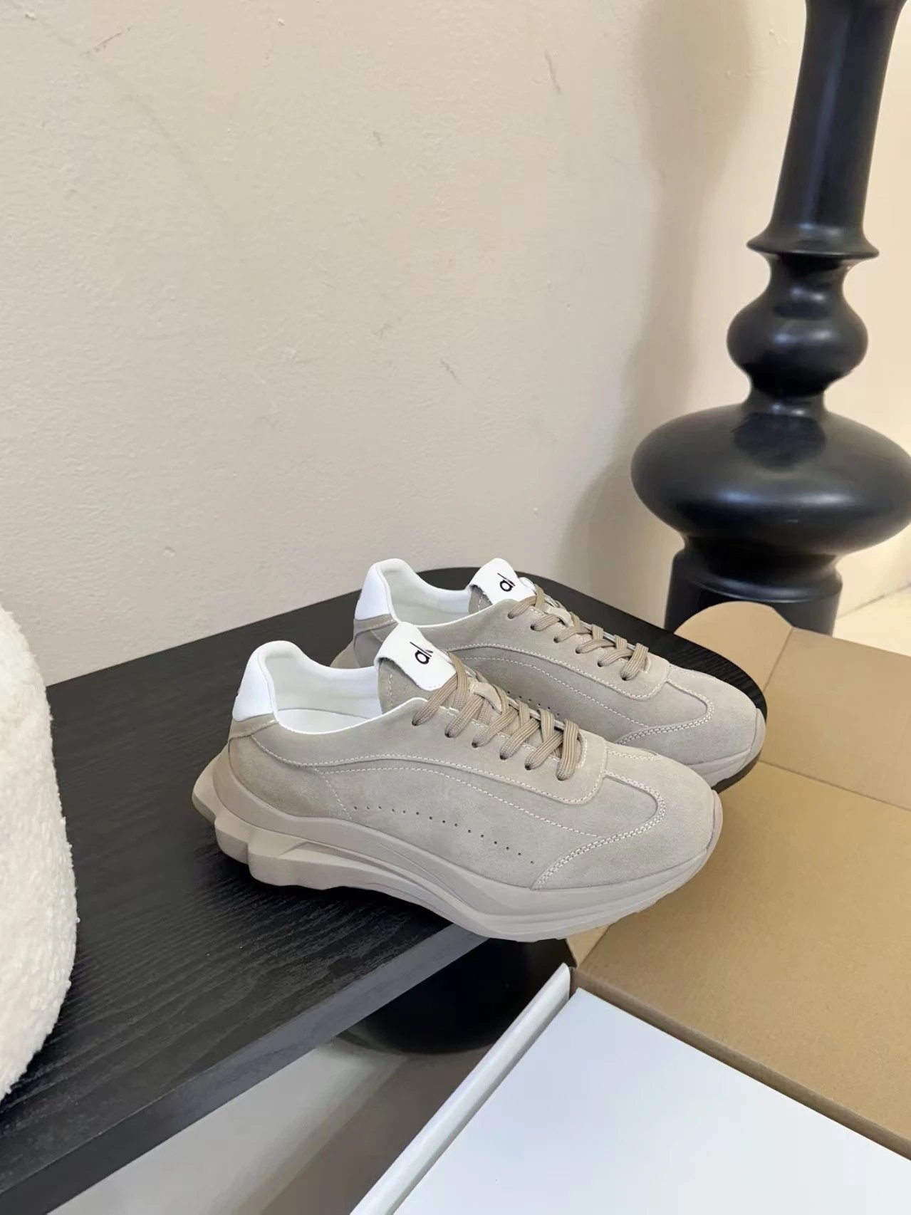 Off-White Diagonal Arrow Sneakers Black/White Chunky Sneakers - 12