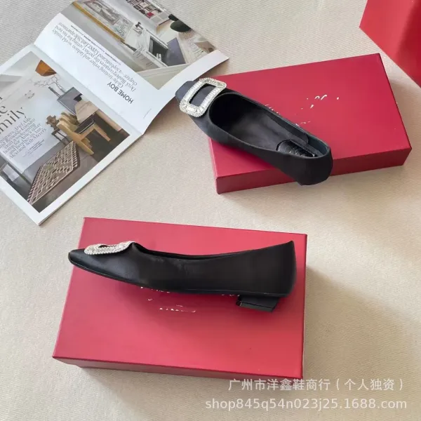 Black Square-Buckle Embellished Loafers - 8