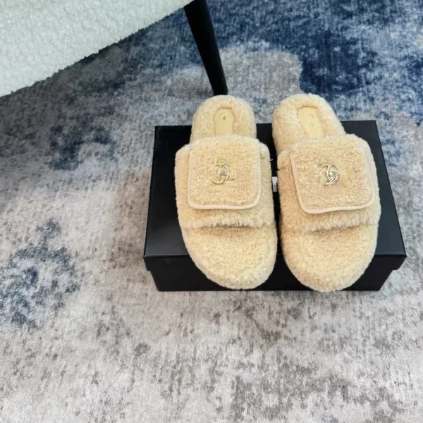 UGG Fluff Slide Beige Shearling Slippers - 4