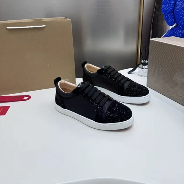Christian Louboutin Sneakers Low-Top Lace-Up with Spike Studs product detail image 19
