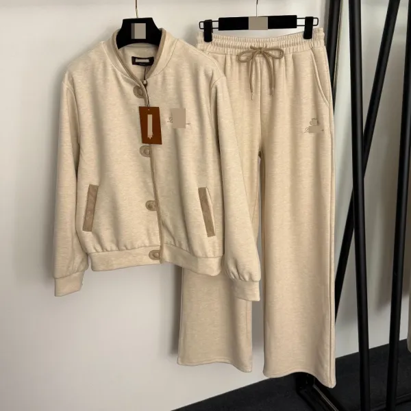 Design Beige Knit Bomber Jacket and Wide-Leg Sweatpants Set - 5