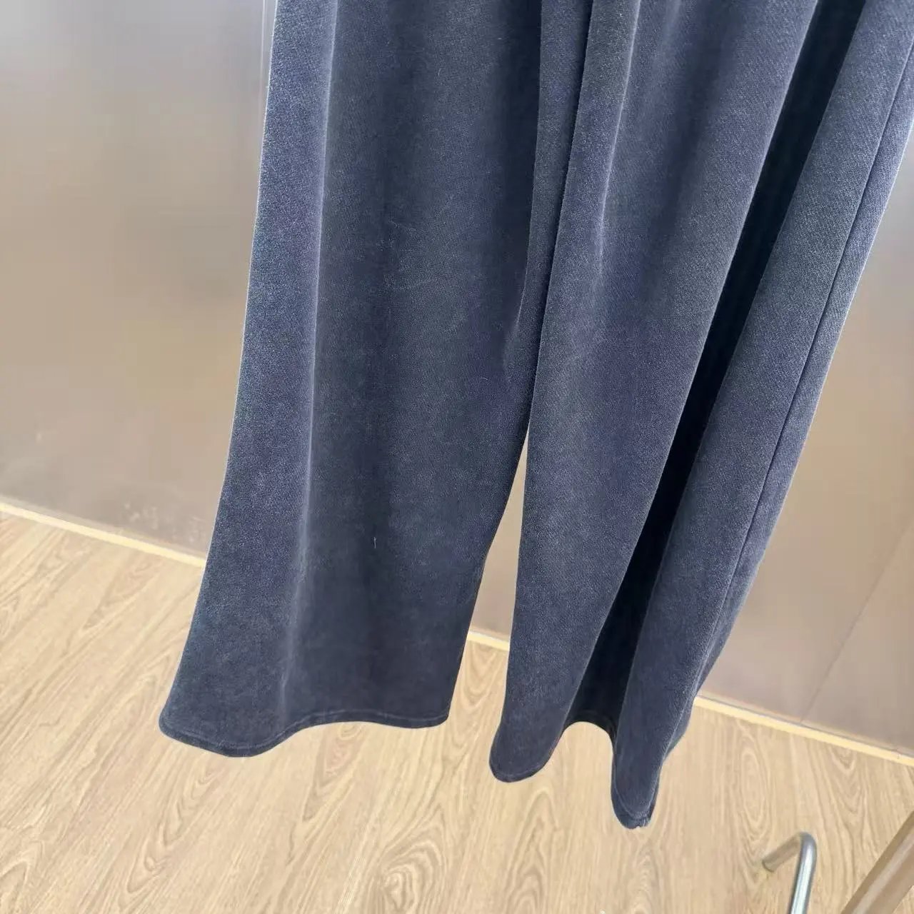 Gallery Dept. Utility Zip-Up Jacket and Wide-Leg Sweatpants Set in Light Gray and Black - 11