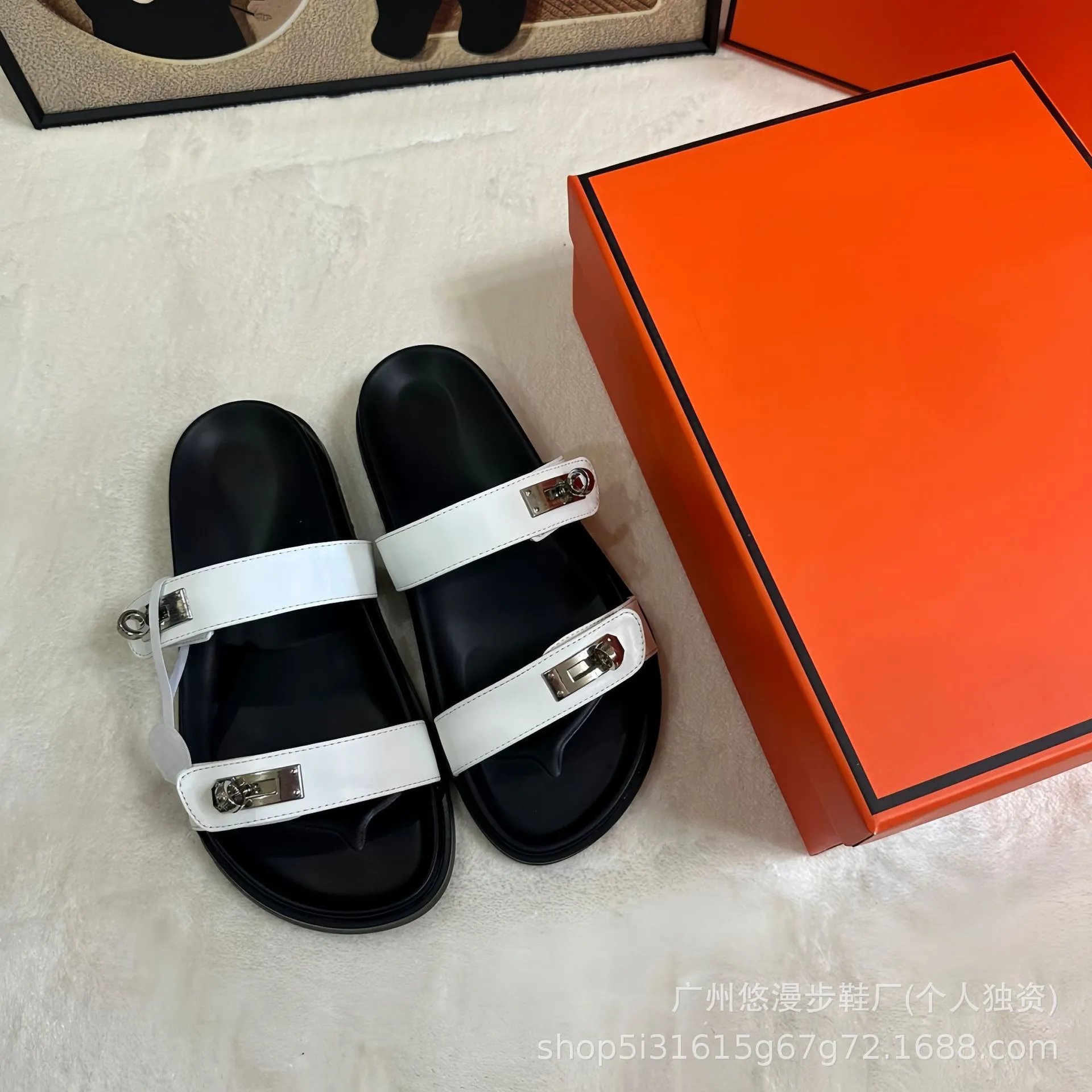 Hermès Kelly Slide Black Leather Sandals - 4