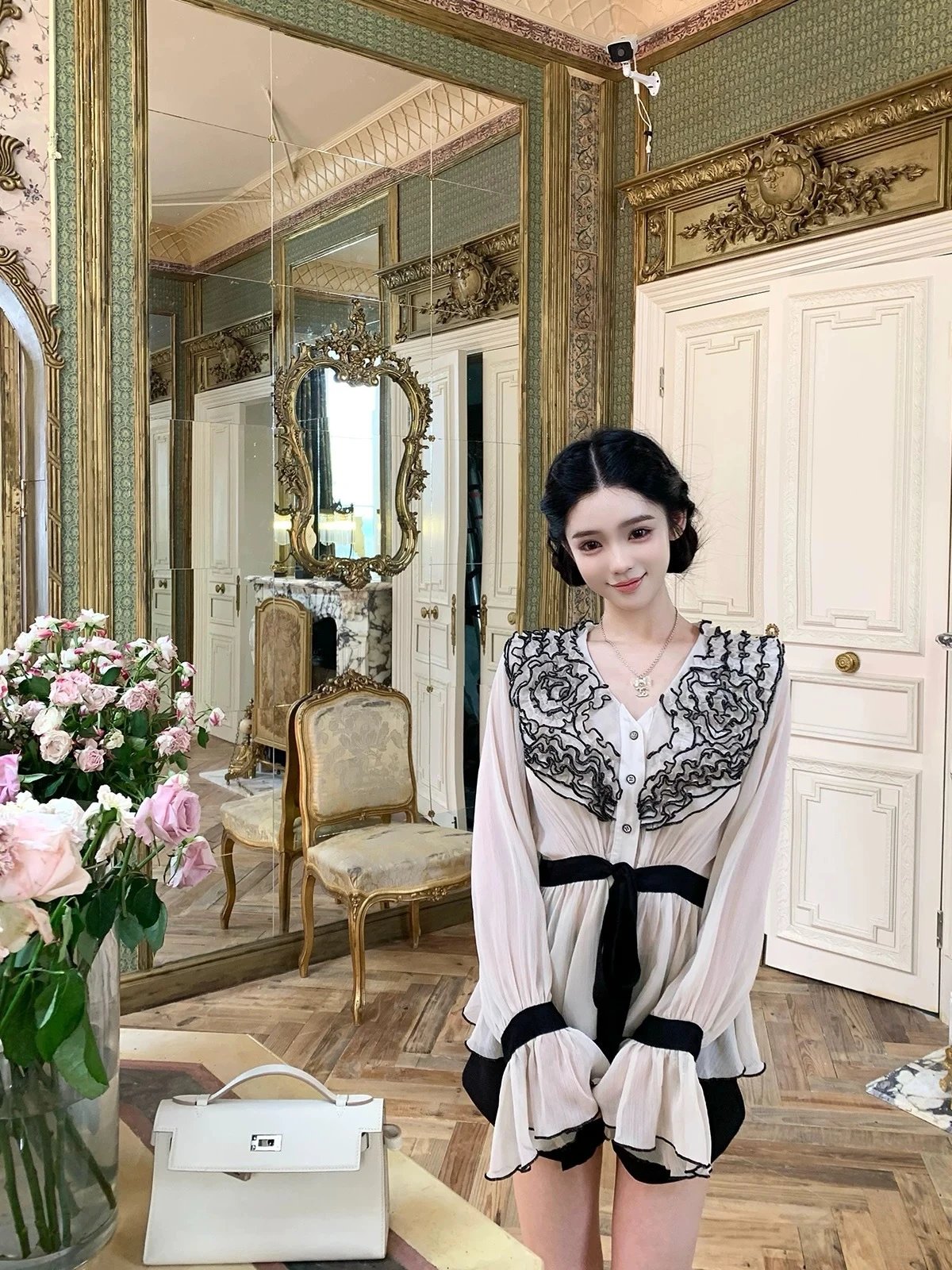 Saint Tears Embroidered Floral Collar Blouse in Cream with Black Ribbon - 5