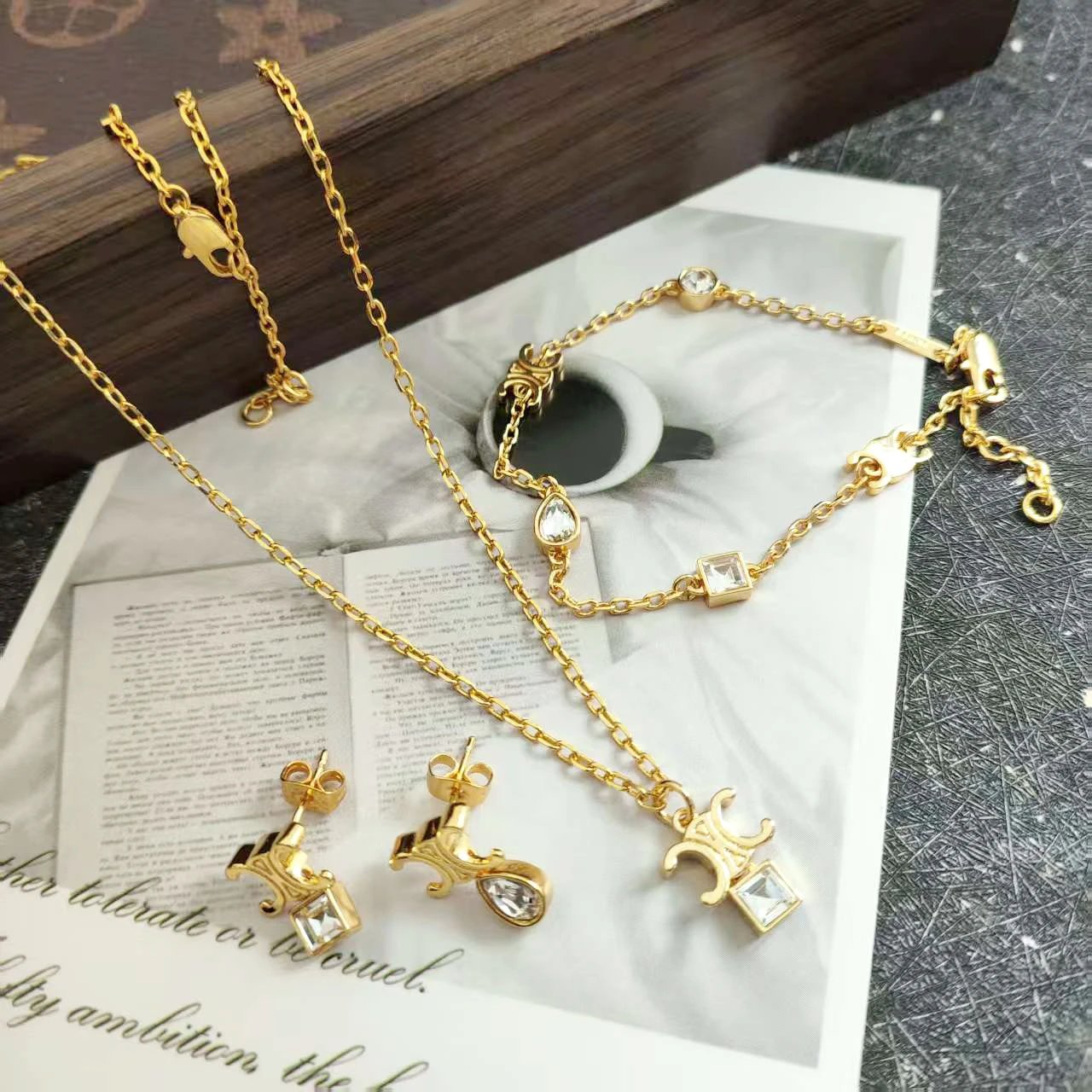 Gucci Marmont Mini Chain Bracelet Gold with Crystal Accents Bracelet - 4