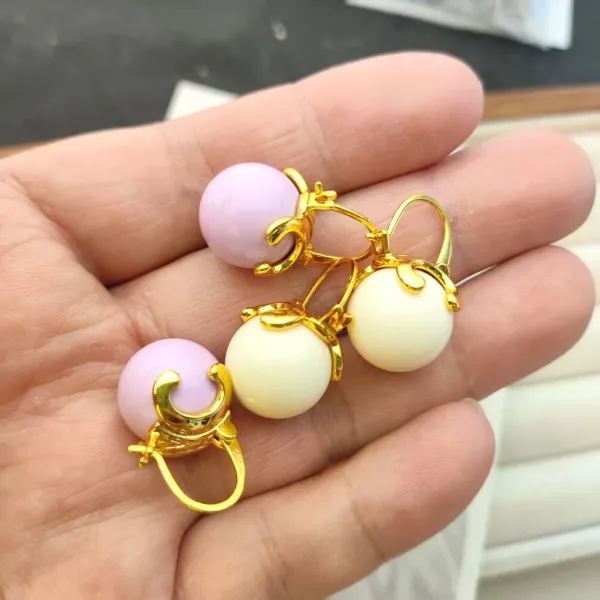 Gold Dragon Pearl Earrings White - 4