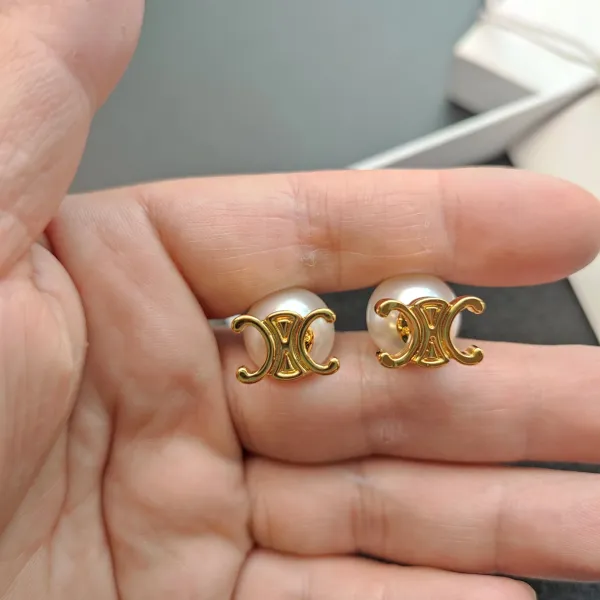 Gold-Tone Pearl Bear Motif Stud Earrings - 7
