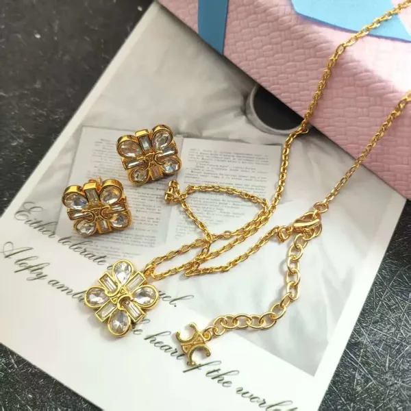 Celine Triomphe Flower Pendant Necklace Gold - 5