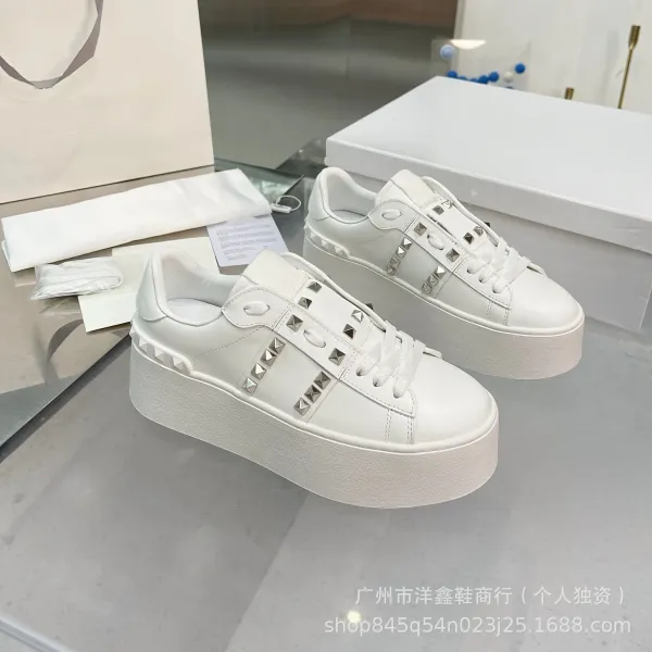 Valentino Garavani Rockstud Flat White Platform Sneakers - 11