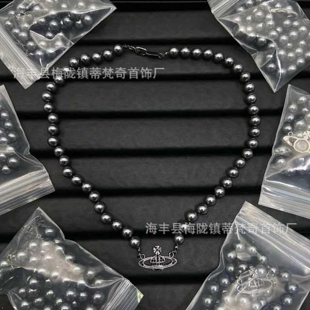 Vivienne Westwood Jewelry Pearl Orb Pendant Necklace product detail image 10