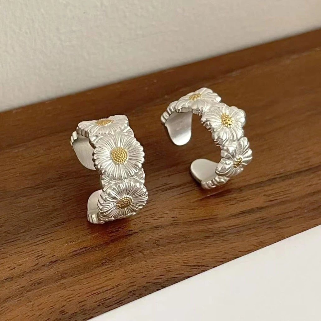 Vintage Italian Floral Carved Adjustable Open Ring, Baroque Retro Silver Women's Ring, Antique Distressed Finish: findsindex.com