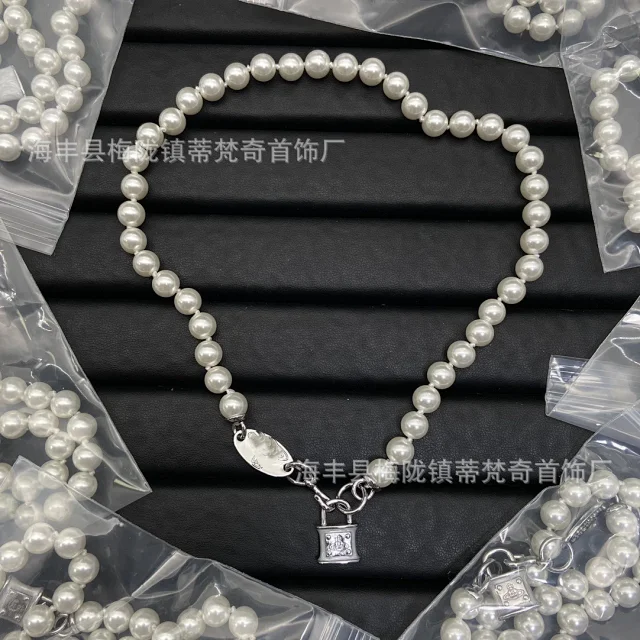 Vivienne Westwood Jewelry Pearl Orb Pendant Necklace product detail image 19