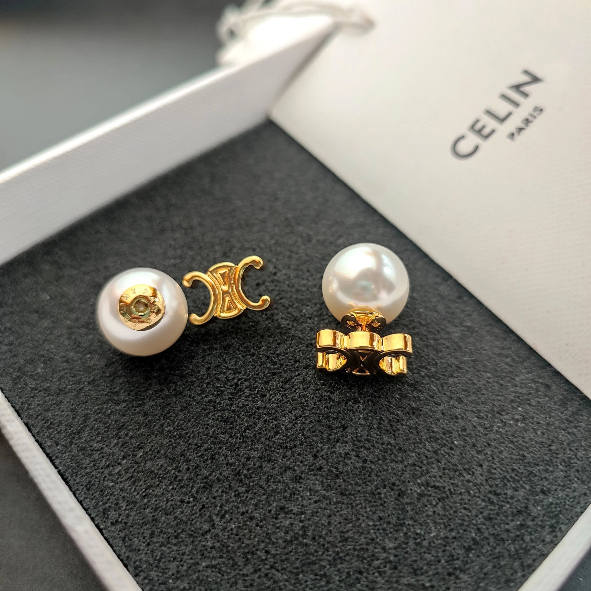 Gold-Tone Pearl Bear Motif Stud Earrings - 4