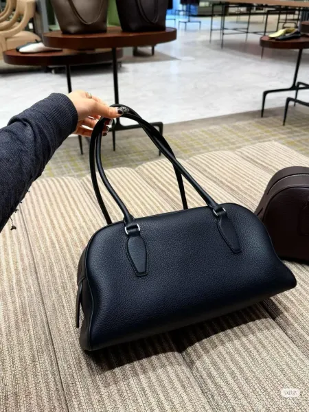 Hermès Bolide 27 Black Togo Leather Handbag - 9