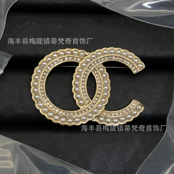 Chanel Perfume Bottle Pendant Green Crystal Jewelry - 12