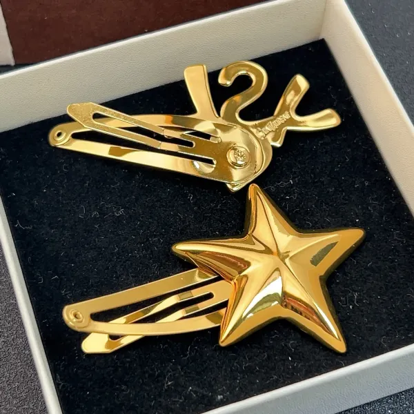 SYNA.TRIBE Gold Heart & Star Hair Clips Set - 4